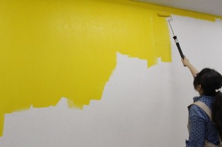 黄色壁